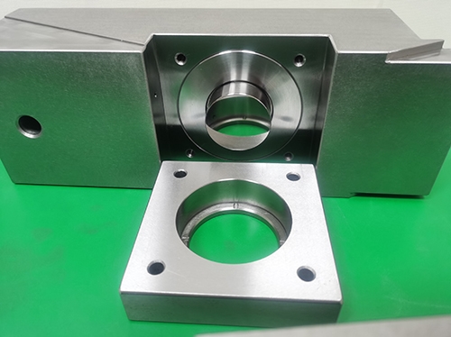 巴音郭楞精密模具